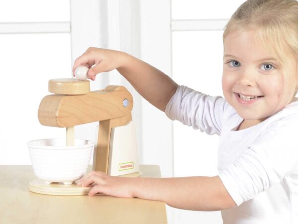 Drewniany-Mikser-Do-Kuchni-Dla-Dzieci-Masterkidz-5 Drewniany-Mikser-Do-Kuchni-Dla-Dzieci-Masterkidz-5