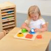 Drewniany-Sorter-Ksztaltow-Materialow-Faktury-Powierzchni-Masterkidz-Montessori-2