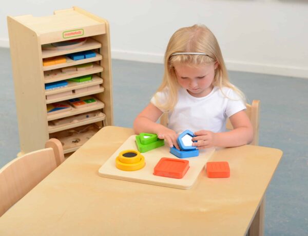 Drewniany-Sorter-Ksztaltow-Materialow-Faktury-Powierzchni-Masterkidz-Montessori-2 Drewniany-Sorter-Ksztaltow-Materialow-Faktury-Powierzchni-Masterkidz-Montessori-2