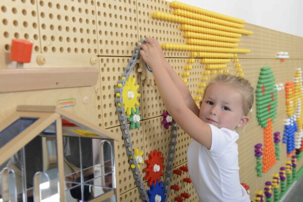 Kola-Zebate-Zbuduj-Wlasny-Mechanizm-Tablica-Naukowo-Kreatywna-Masterkidz-STEM-4 Kola-Zebate-Zbuduj-Wlasny-Mechanizm-Tablica-Naukowo-Kreatywna-Masterkidz-STEM-4