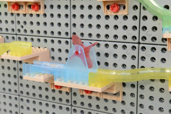 MASTERKIDZ-Zestaw-Konstrukcyjny-Tor-dla-Pilek-Tablica-STEM-120elementow-5 MASTERKIDZ-Zestaw-Konstrukcyjny-Tor-dla-Pilek-Tablica-STEM-120elementow-5