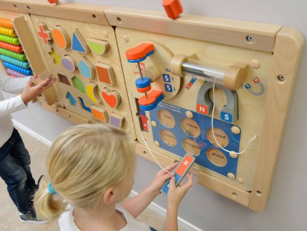 Nauka-o-Przyciaganiu-Magnetycznym-Tablica-Edukacyjna-Masterkidz-Montessori-3 Nauka-o-Przyciaganiu-Magnetycznym-Tablica-Edukacyjna-Masterkidz-Montessori-3