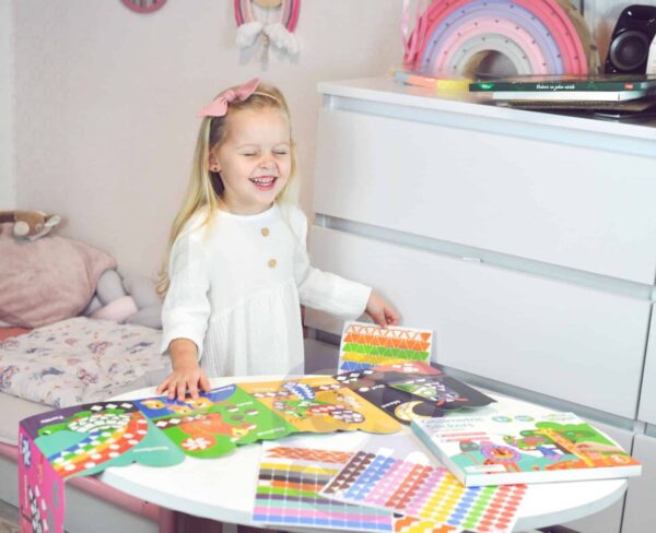 WOOPIE-ARTFUN-Naklejki-Zestaw-Dopasuj-Ksztalty-i-Kolory-Wyklejanka-Zwierzatka-504-el-2 WOOPIE-ARTFUN-Naklejki-Zestaw-Dopasuj-Ksztalty-i-Kolory-Wyklejanka-Zwierzatka-504-el-2