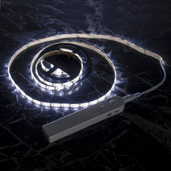 Tasma-LED-na-baterie-USB-czujnik-ruchu-2M-zimny-bialy-9 Tasma-LED-na-baterie-USB-czujnik-ruchu-2M-zimny-bialy-9