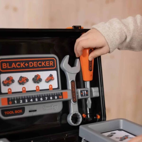 Smoby-Black-Decker-Walizka-z-Narzedziami-Samochod-w-Czesciach-5 Smoby-Black-Decker-Walizka-z-Narzedziami-Samochod-w-Czesciach-5