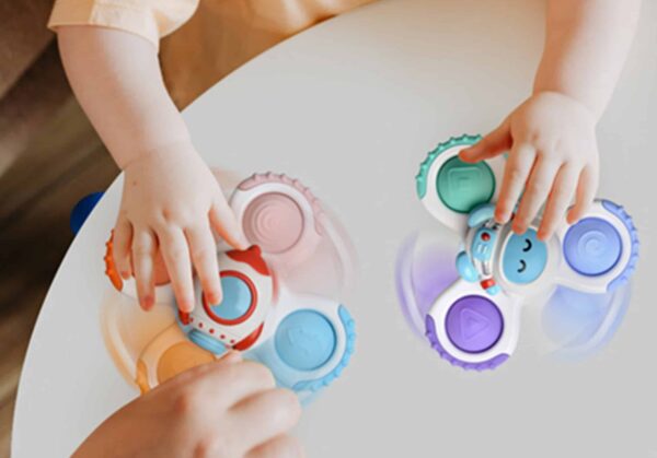 WOOPIE-BABY-Spinner-Zabawka-Sensoryczna-Rakieta-Kosmita-Ufo-3-szt-1 WOOPIE-BABY-Spinner-Zabawka-Sensoryczna-Rakieta-Kosmita-Ufo-3-szt-1