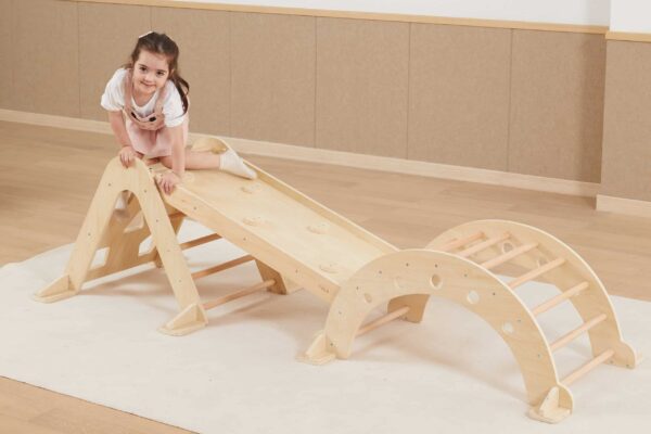 VIGA-Drewniana-Drabinka-Pikler-Trojkat-Wspinaczkowy-Montessori-6 VIGA-Drewniana-Drabinka-Pikler-Trojkat-Wspinaczkowy-Montessori-6