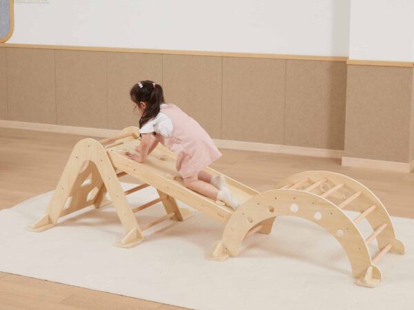 VIGA-Drewniana-Drabinka-Pikler-Trojkat-Wspinaczkowy-Montessori-7 VIGA-Drewniana-Drabinka-Pikler-Trojkat-Wspinaczkowy-Montessori-7