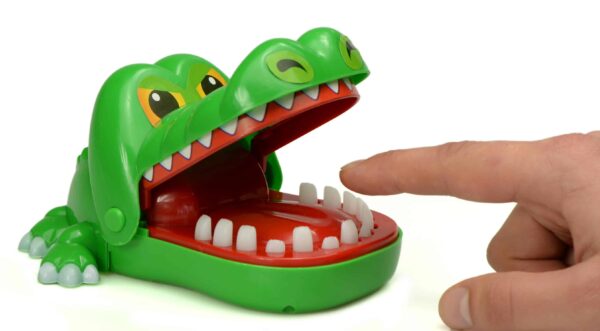 Gra-zrecznosciowa-Krokodyl-u-dentysty-3 Gra-zrecznosciowa-Krokodyl-u-dentysty-3