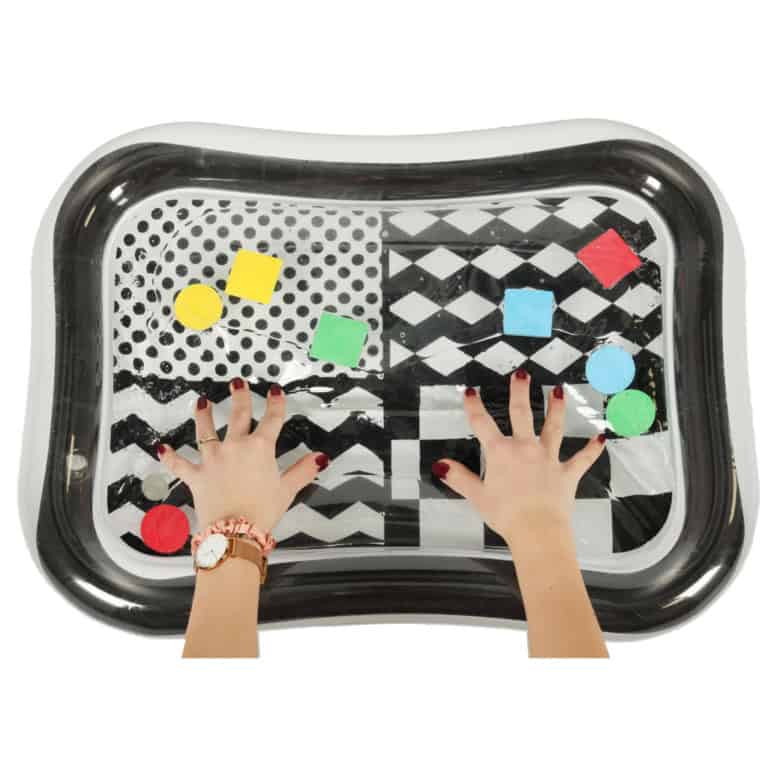 Mata-wodna-sensoryczna-dmuchana-dla-niemowlat-czarno-biala-mix-wzorow-XXL-65x50-cm-4 Mata-wodna-sensoryczna-dmuchana-dla-niemowlat-czarno-biala-mix-wzorow-XXL-65x50-cm-4