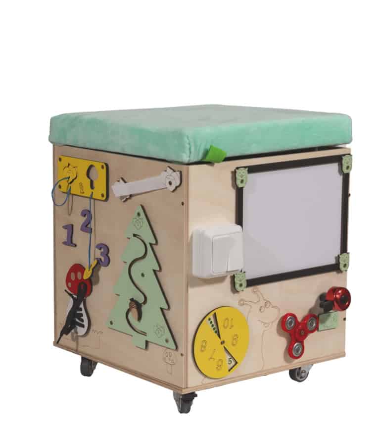Pufa-manipulacyjna-montessori-LAS-z-siedziskiem-koleczkami-3w1-4 Pufa-manipulacyjna-montessori-LAS-z-siedziskiem-koleczkami-3w1-4
