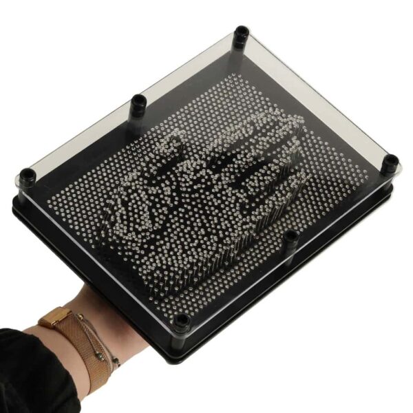 Tablica-szpilkowa-Pin-Art.-3d-srebrna-XXL-4 Tablica-szpilkowa-Pin-Art.-3d-srebrna-XXL-4