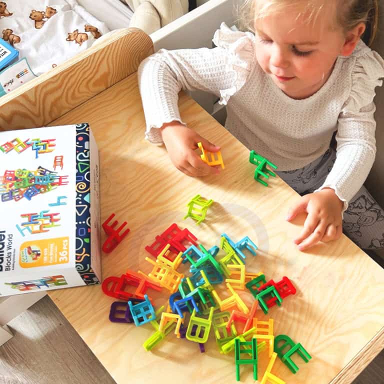 WOOPIE-Gra-Zrecznosciowa-Ukladanka-Klockow-Balansujace-Krzesla-36-el-2 WOOPIE-Gra-Zrecznosciowa-Ukladanka-Klockow-Balansujace-Krzesla-36-el-2
