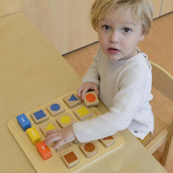 MASTERKIDZ-Tablica-Edukacyjna-Sorter-Ksztalty-i-Kolory-1 MASTERKIDZ-Tablica-Edukacyjna-Sorter-Ksztalty-i-Kolory-1