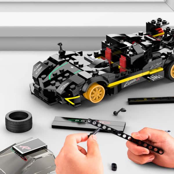 Samochod-Rastar-93900-B-pagani-Zonda-R-128-klocki-387-el-5 Samochod-Rastar-93900-B-pagani-Zonda-R-128-klocki-387-el-5