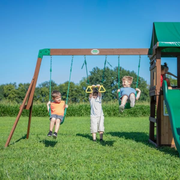 Drewniany-Plac-Zabaw-Lakewood-Hustawki-Zjezdzalnia-Domek-Backyard-1 Drewniany-Plac-Zabaw-Lakewood-Hustawki-Zjezdzalnia-Domek-Backyard-1