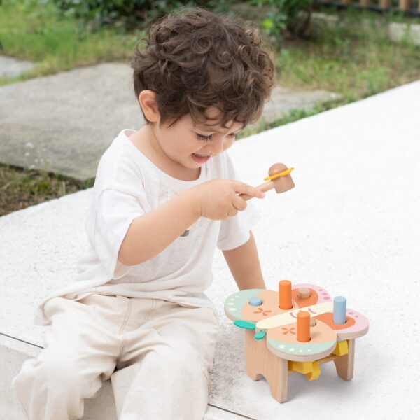 CLASSIC-WORLD-Wbijak-Pastelowy-Motylek-Montessori-z-Mloteczkiem-1 CLASSIC-WORLD-Wbijak-Pastelowy-Motylek-Montessori-z-Mloteczkiem-1