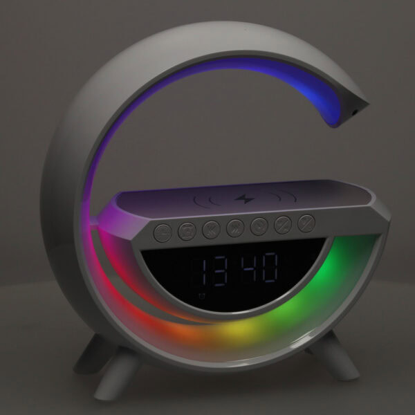 Lampka-LED-Gamingowa-RGB-glosnik-ladowarka-indukcyjna-radio-budzik-zegar-7 Lampka-LED-Gamingowa-RGB-glosnik-ladowarka-indukcyjna-radio-budzik-zegar-7